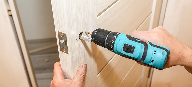Old Door Knob Repair in Union City, CA