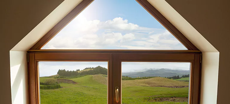 Trapezoid Window Maintenance in Union City, CA